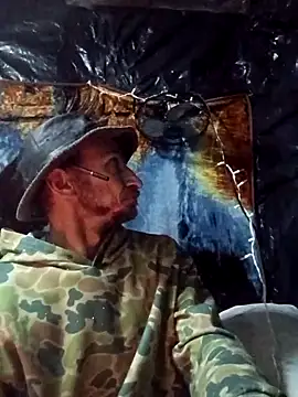 Mrluckstick online show from April 2026 06:16:02 AM