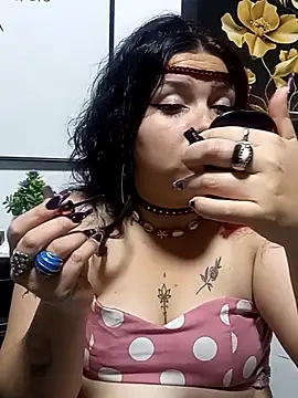 Curvy-Queen online show from September 2025 02:57:01 AM