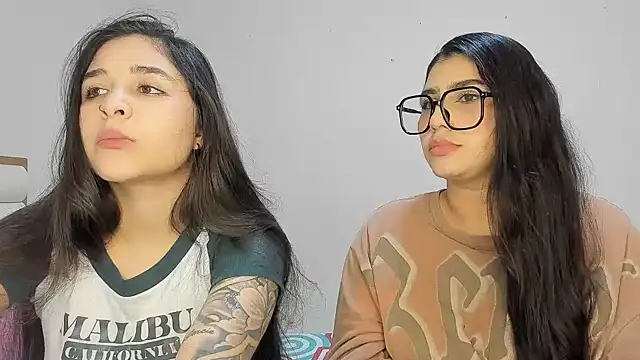 Snapshot of Sweet_and_Rous0 chatting on February 2026 03:22:02 AM Sweet and Rous0 online show from February 2026 03:22:02 AM