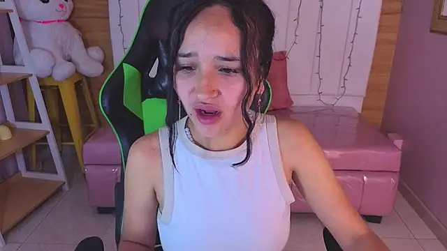 bella vibess s online show from February 2026 12:35:02 PM