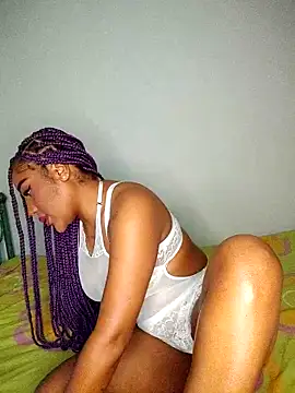 Queen Amara online show from November 2025 04:04:01 AM