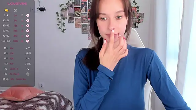  Alissaa online show from October 2025 02:12:02 PM