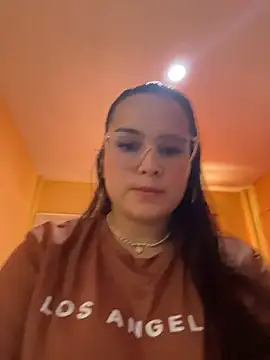 Snapshot of amberbakee chatting on November 2025 02:39:02 PM amberbakee online show from November 2025 02:39:02 PM