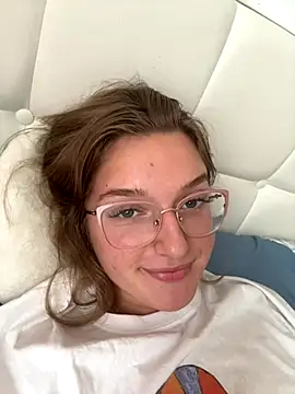 Snapshot of Bellatrisssaa chatting on September 2025 01:22:01 PM Bellatrisssaa online show from September 2025 01:22:01 PM