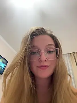 Snapshot of Bellatrisssaa chatting on September 2025 06:30:01 PM Bellatrisssaa online show from September 2025 06:30:01 PM