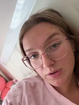 Snapshot of Bellatrisssaa chatting on September 2025 09:55:02 AM Bellatrisssaa online show from September 2025 09:55:02 AM