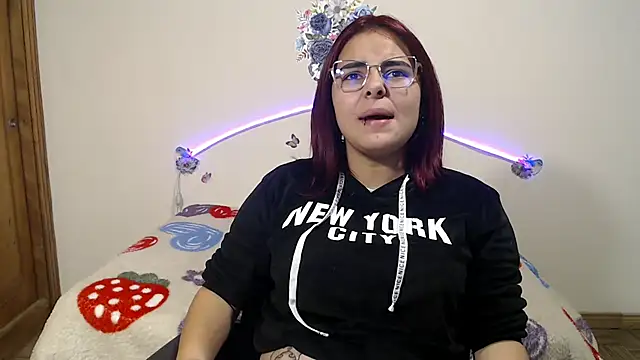 Snapshot of Valeryxs chatting on November 2025 07:35:02 PM Valeryxs online show from November 2025 07:35:02 PM