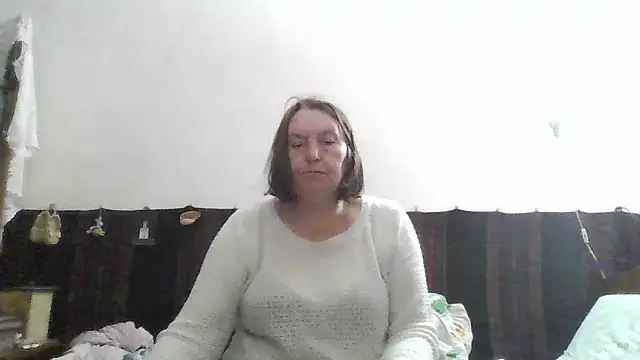 AnnaLive570 online show from April 2026 06:16:02 PM