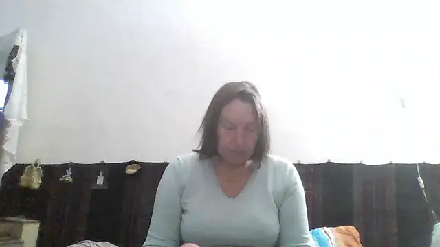 Snapshot of AnnaLive570 chatting on May 2026 02:40:02 AM AnnaLive570 online show from May 2026 02:40:02 AM