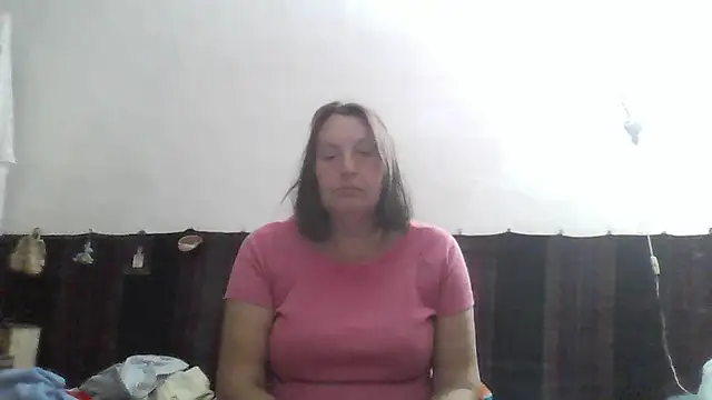 Snapshot of AnnaLive570 chatting on May 2026 02:20:02 AM AnnaLive570 online show from May 2026 02:20:02 AM
