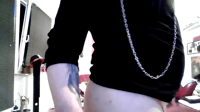 hellgirl1980 online show from September 2025 02:44:01 AM