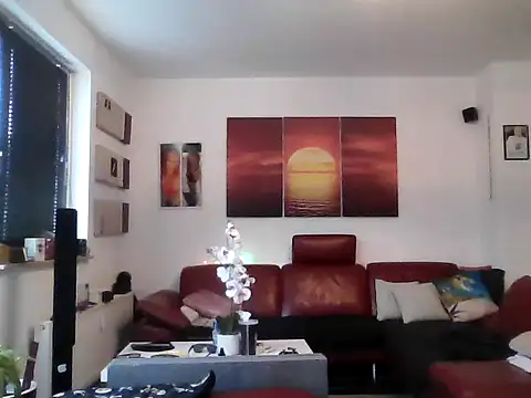 hellgirl1980 online show from October 2025 02:14:01 PM