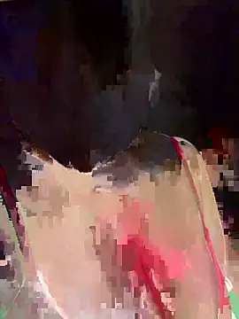 Snapshot of RooVaaN-Xx chatting on November 2025 05:26:02 PM RooVaaN-Xx online show from November 2025 05:26:02 PM