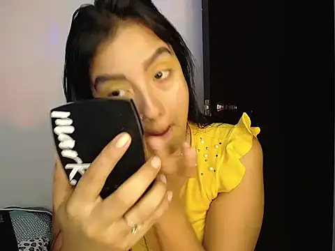 Snapshot of charlottekiss99 chatting on May 2026 01:39:01 PM charlottekiss99 online show from May 2026 01:39:01 PM