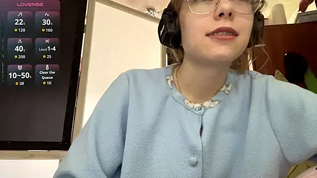 LouieRutt online show from September 2025 09:31:01 AM