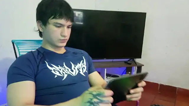 ErickWalton online show from October 2025 05:26:02 AM