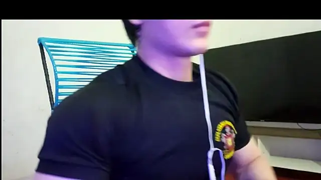 ErickWalton online show from December 2025 06:11:01 AM