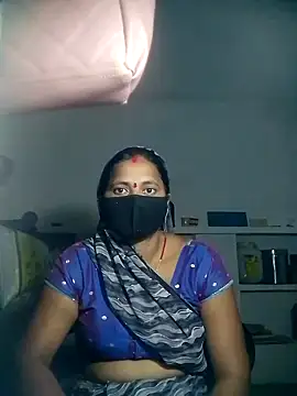 Snapshot of Km_pooja chatting on September 2025 09:47:02 PM Km pooja online show from September 2025 09:47:02 PM