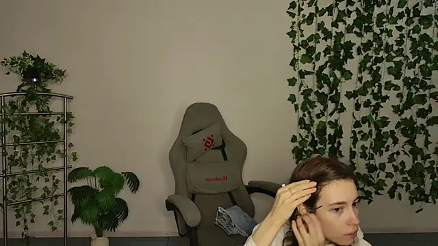 Yoka paradoXXX online show from September 2025 05:09:02 AM