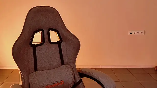 Yoka paradoXXX online show from February 2026 09:05:02 AM