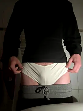 Jamilo young online show from September 2025 10:26:01 PM
