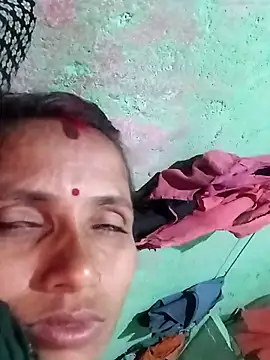 KIRTI12 HOT online show from October 2025 04:02:01 PM