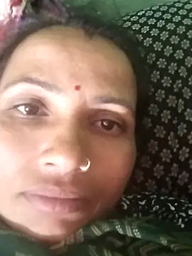 KIRTI12 HOT online show from January 2026 04:11:01 PM