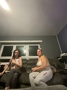 Snapshot of Dolliejayxx chatting on November 2025 08:55:01 PM Dolliejayxx online show from November 2025 08:55:01 PM