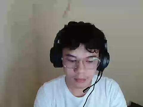 keirflorianxx online show from September 2025 02:30:02 PM