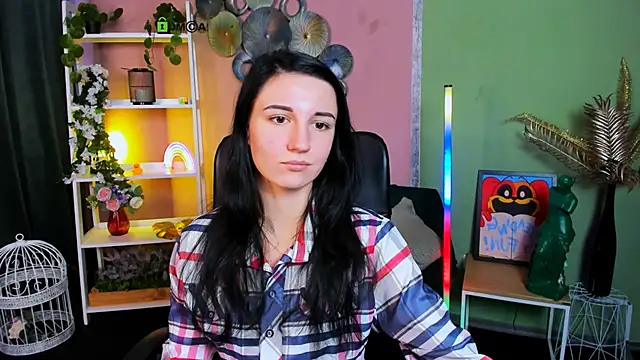 lia sunset online show from October 2025 07:06:01 AM