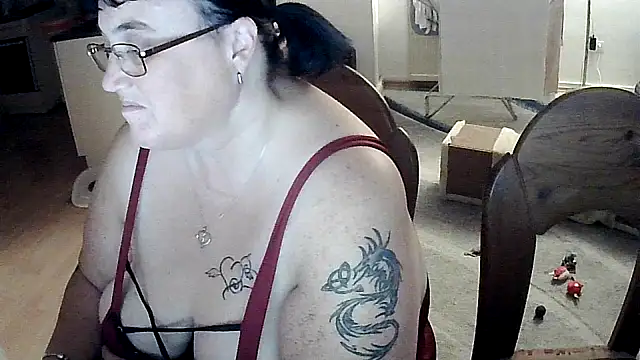 Minou1610 online show from October 2025 06:48:01 PM