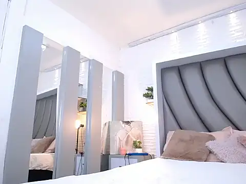 Luciana Graay online show from September 2025 11:23:01 AM