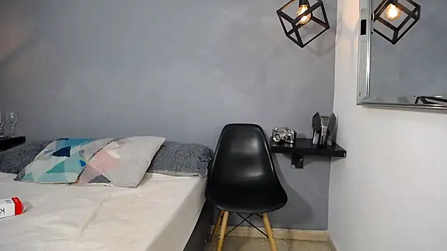 Luciana Graay online show from November 2025 01:13:02 PM