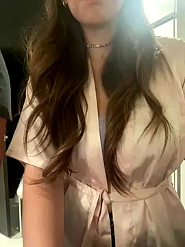 emmablog online show from September 2025 02:33:01 AM