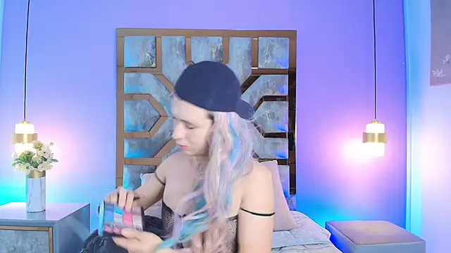 Electra Gosselin online show from November 2025 04:02:02 AM