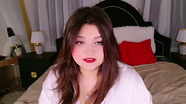 UR BELLA online show from October 2025 01:01:02 PM