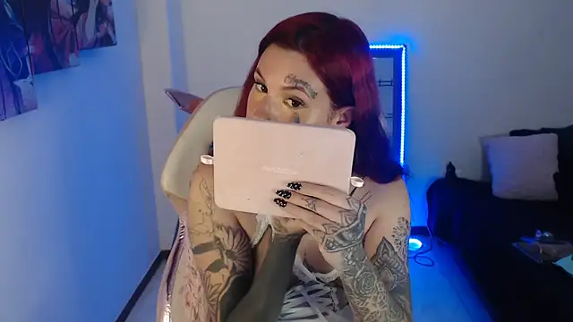 Maddy Vicius19 online show from November 2025 09:08:01 PM