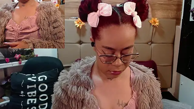 MIA  SPENCER online show from September 2025 05:05:02 PM