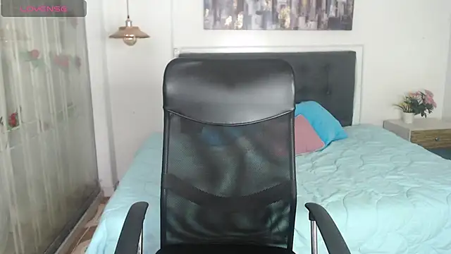  Luna Vixen online show from October 2025 07:25:01 PM