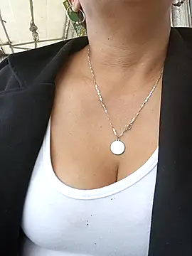 Misshot 01 online show from September 2025 08:54:01 PM