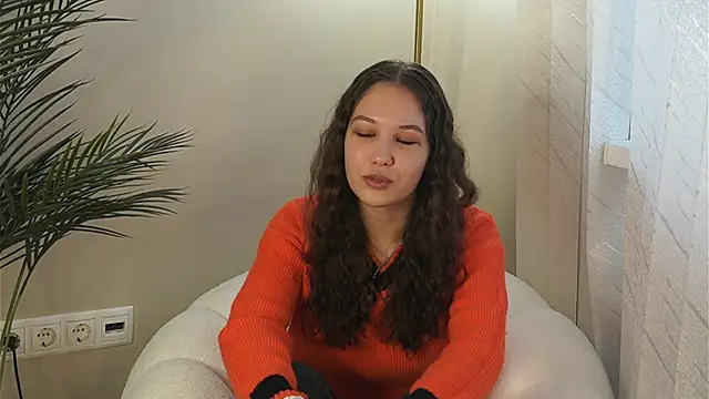 Snapshot of SadyeCalemine chatting on September 2025 06:35:01 AM SadyeCalemine online show from September 2025 06:35:01 AM