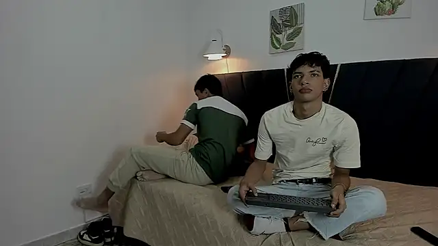 maicol cum23 online show from September 2025 01:05:02 PM