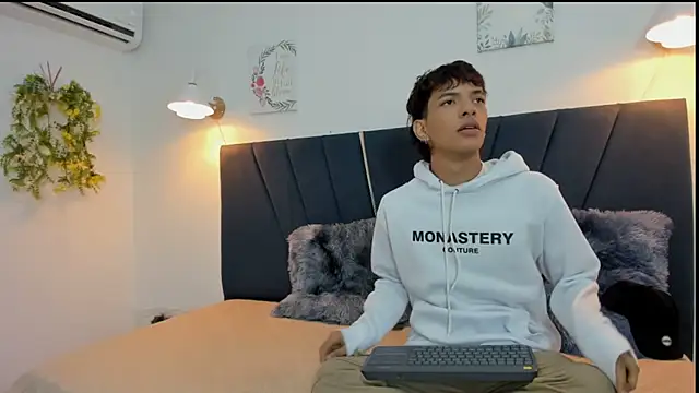 maicol cum23 online show from October 2025 01:41:02 PM