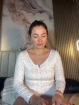 Snapshot of Dakota_Evanns chatting on November 2025 08:31:01 PM Dakota Evanns online show from November 2025 08:31:01 PM