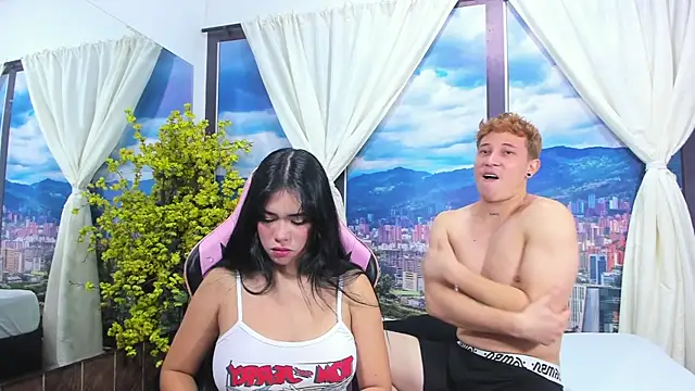 Snapshot of Sarahwalkerr chatting on October 2025 01:31:01 PM Sarahwalkerr online show from October 2025 01:31:01 PM