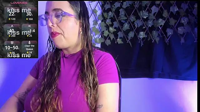 Snapshot of SussanMillerr_ chatting on September 2025 01:27:01 AM SussanMillerr online show from September 2025 01:27:01 AM