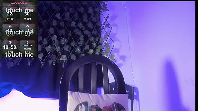 Snapshot of SussanMillerr_ chatting on September 2025 05:09:02 AM SussanMillerr online show from September 2025 05:09:02 AM