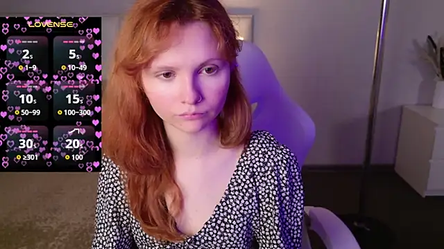 AlisHanson online show from September 2025 09:32:02 AM