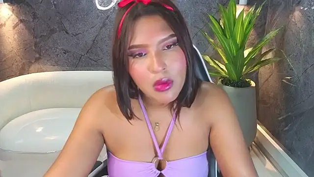 naomi tp online show from October 2025 07:55:01 PM