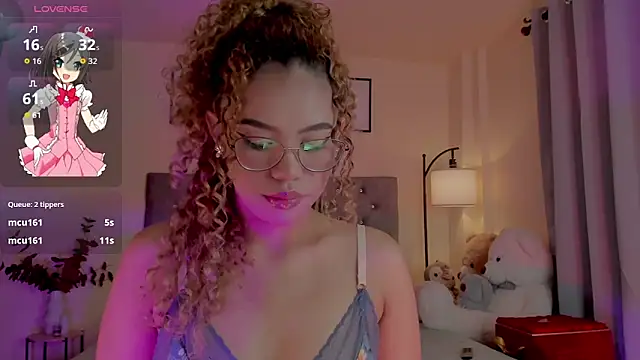 OxanaFedorova1- online show from December 2025 07:53:01 PM